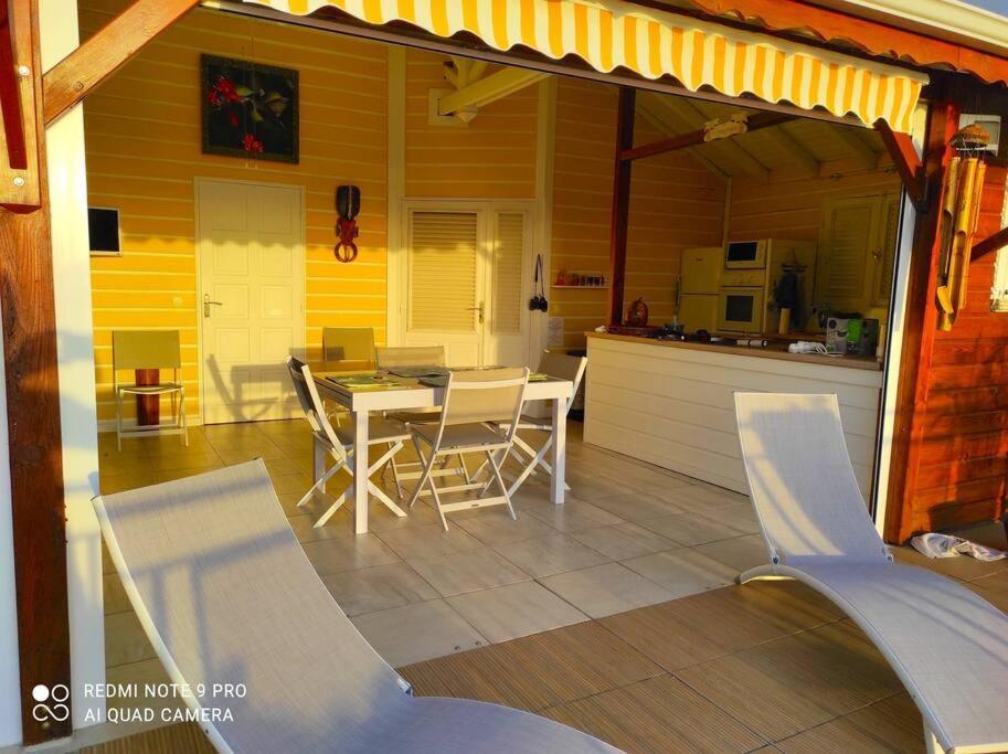 Bungalow Alnamaka : Vue Mer - Piscine - Plage A 5Mn Пуент-Нуар Екстер'єр фото